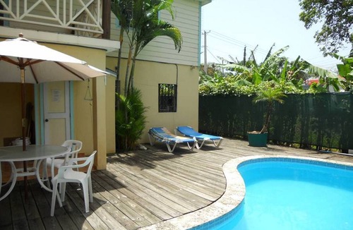 Villas Ana Maria House | Apartment with pool in Sosua, walking distance to everything