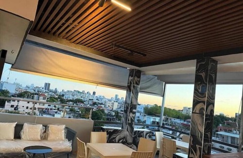 Evaristo Morales Apartment | Apartment with roof + jacuzzi + Wi-Fi + AC in Santo Domingo RD