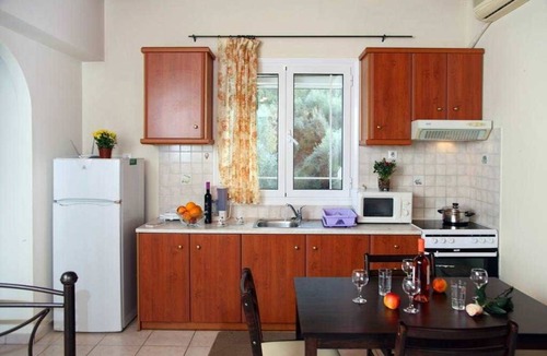 Kalligoni Hotel | Apartments Avra