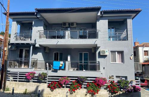 Polichrono Apartment | Apartments Miki