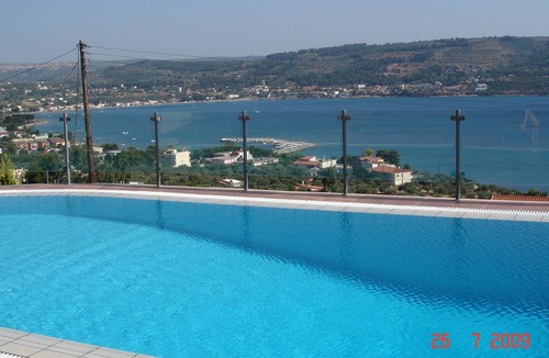Theologos Apartment | Apartments with comfort and amazing sea view