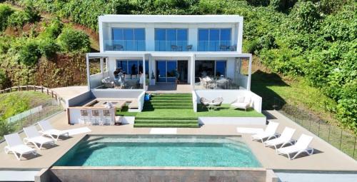 Teahupoo Hotel | APATOA Beach & Garden Village