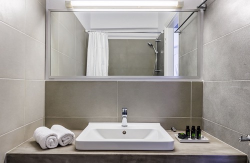 Skopelos Town Hotel | Aperitton