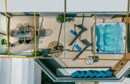 Alykes Apartment | Aphrodite Studios & Suites - 140m from the beach, by ZanteWize
