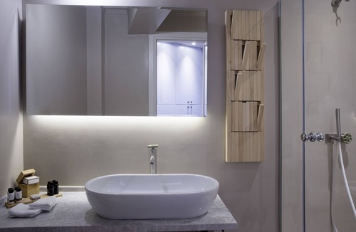 Gefira Mpania House | Apollon Library Suites