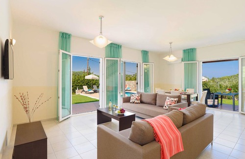 Archangelos Villa | Apollon - Seven Springs Villas