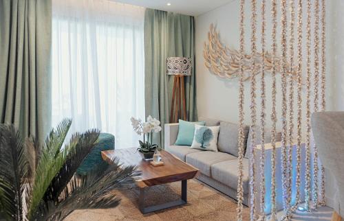 Glacis Apartment | AQUA Boutique Hotel- Secluded Ocean View Suites & Infinity Pool