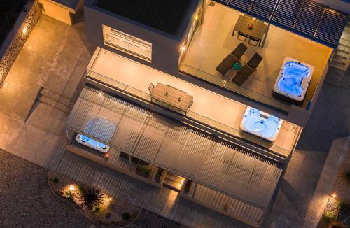 Stegna Apartment | Aquamarine Luxury Suites - Stegna - Beachfront, Jacuzzi , Smart Home, Great View