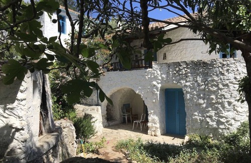 Tiros House | Arcadia, an idyllic, original, traditional farmhouse