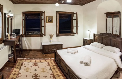 Makrynitsa Hotel | Archontiko Evilion
