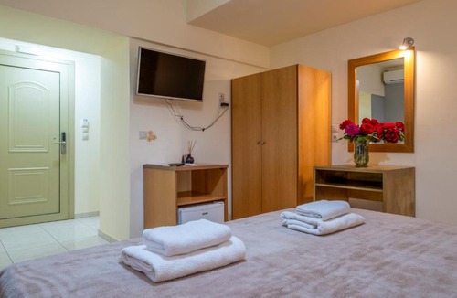 Kathiana Hotel | Areti Suites