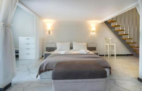 Polichrono Apartment | Aria Loft Apartment by the sea