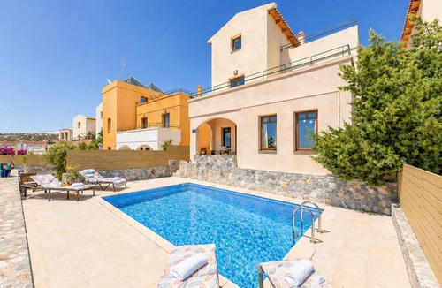 Plaka Villa | Ariadne Villa - Four Bedroom Villa, Sleeps 7