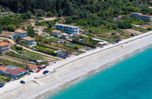 Lourdata Apartment | Aridas at the Beach