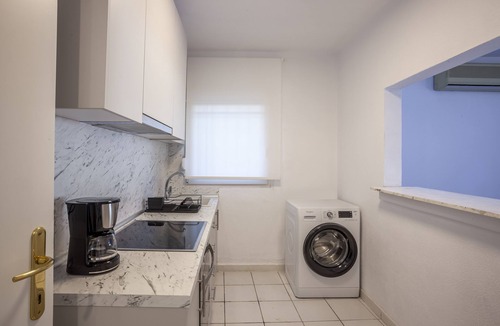 Pefkochori Apartment | Aris Luxury Apartments