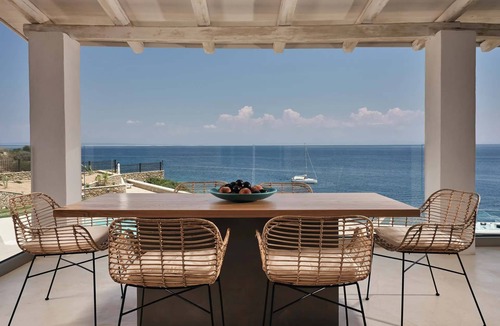 Neromilos Villa | Arismari Beach Front Villa