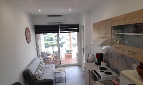 Agia Pelagia House | Arismari Studio 2 min from Mades Organized Beach