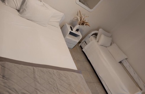 Melissopetra Apartment | arome de grenade
