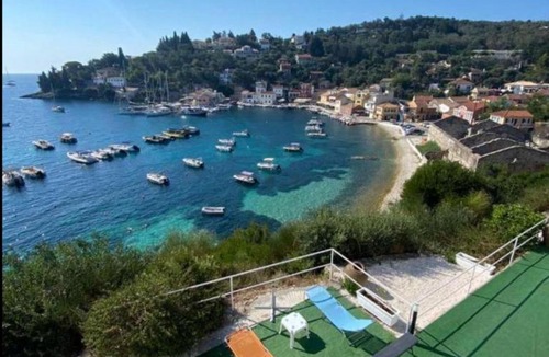 Longos House | Aronis Spyros Panoramic Seaview Rooms