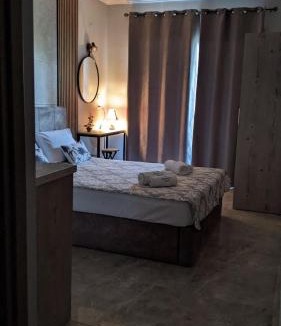 Haniotis House | Artemida Suites