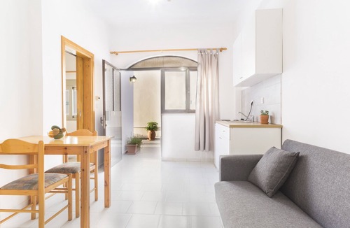 Kato Stalos Hotel | Artemis Apartments