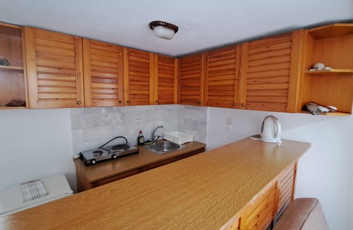 Agia Roumeli Apartment | Artemis Studios, Agia Roumeli. Large, quiet & clean, close by to the sea.