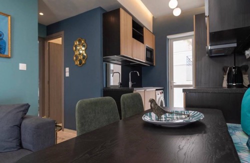 Gazi Apartment | Artistic apt in Gazi with terrace by GHH