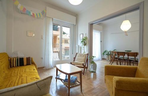 Agios Panteleimonas Apartment | Artistic Bright Apartment - Attiki Metro by ΜΡS