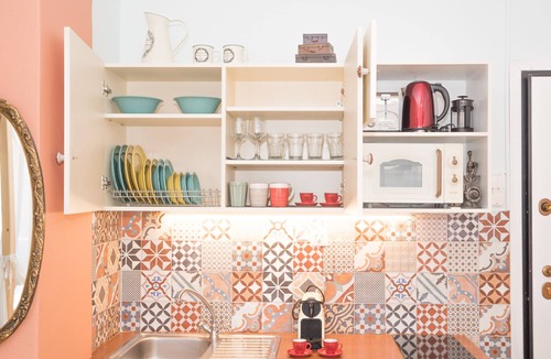 Plaka Apartment | Arty loft flat+BEST Location in Monastiraki/Plaka Athina