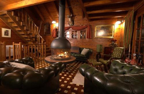 Kato Pedina Ski Chalet | Aselinos Forest Estate