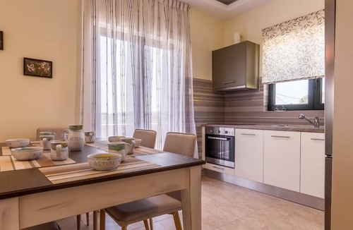 Asteri Apartment | Asteri Brown Suite - Rethymno Radiant Escape