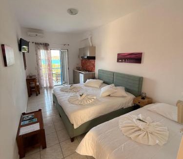 Diakofti Apartment | Athena Kythera