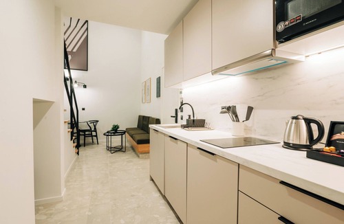 Kinosargous Hotel | Athesense Suites