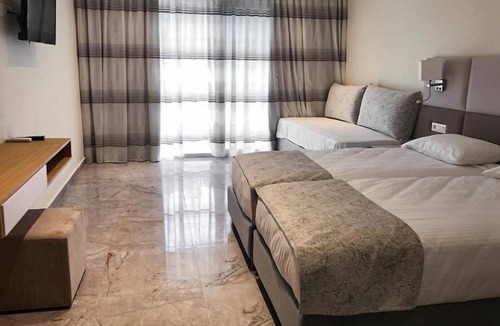 Agios Georgios Pagon Hotel | Athina Hotel