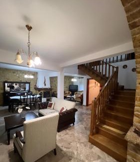 Neo Erasmio Villa | Athina Villa