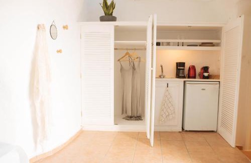 Finikia Villa | Athiri by A Terre Cave Villas