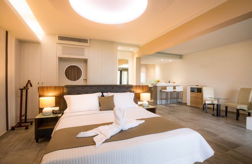 Lambi Resort | Atlantis Hotel