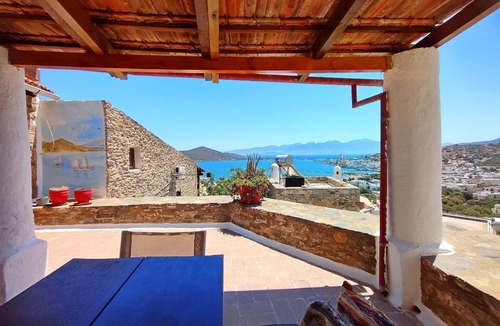 Mavrikiano House | Authentic Crete Elounda Sea View House Margarita