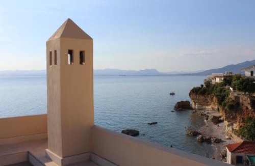 Akrogialion Apartment | Avia Holiday Homes
