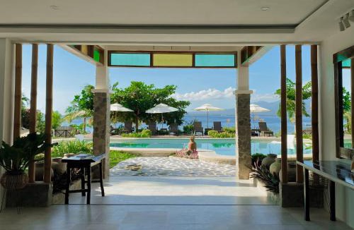 Santander Resort | Avila's Horizon Dive Resort Santander