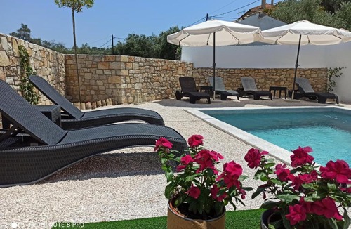 Gaios House | Avra