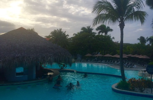 Los Brazos Condo | Awesome Beach Resort that inculdes VIP package Book your suite today!