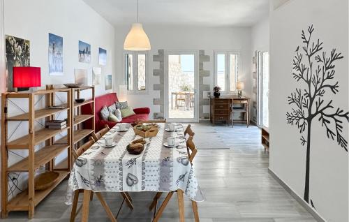 Kokkinon Khorion House | Awesome Home In Plaka