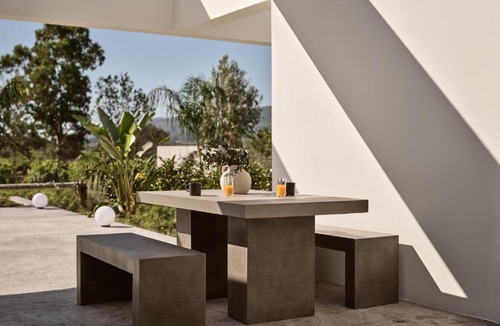Alikanas House | Azera Suites