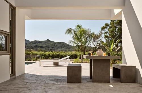 Alikanas House | Azera Suites