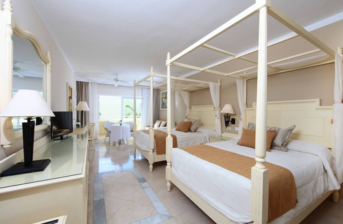 Portillo Resort | Bahia Principe Explore El Portillo - Hyatt Inclusive Collection - All Inclusive