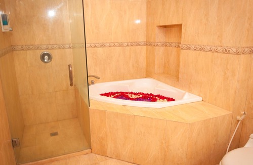 Kerobokan Hotel | Bali Paradise City Hotel