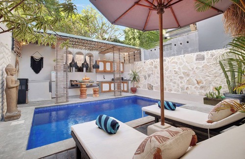 Drupadi House | Bali Seminyak Beach Bungalow Loft Style #2 - walking distance to beach