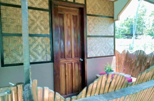 Badian Hostel | Banamboo