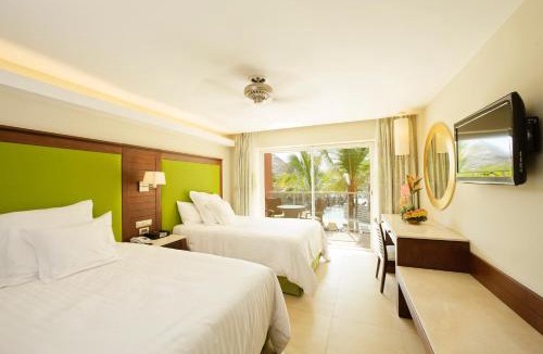 Playa Bibijagua Resort | Barceló Bávaro Palace All Inclusive